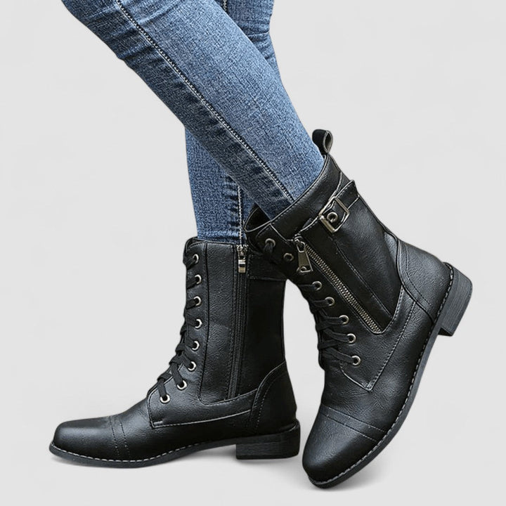 Rosa | Geschnürte Stiefelette mit Schnalle