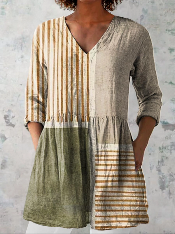 Gudrun, lange Bluse mit V-Ausschnitt in Beige, Streifen-Patchwork in warmen Naturtönen, von Hanna Hamburg