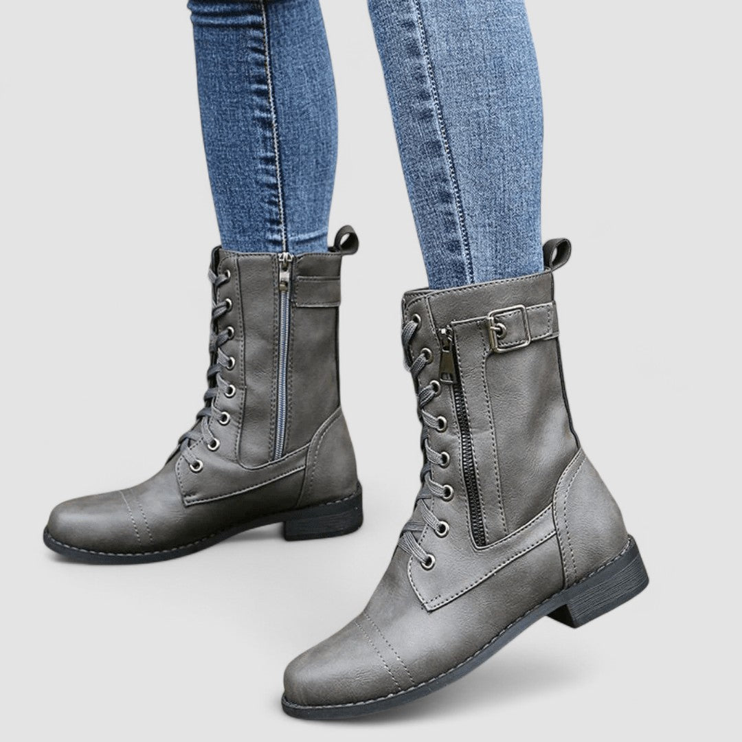 Rosa | Geschnürte Stiefelette mit Schnalle