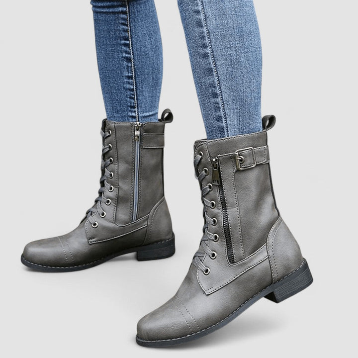 Rosa | Geschnürte Stiefelette mit Schnalle