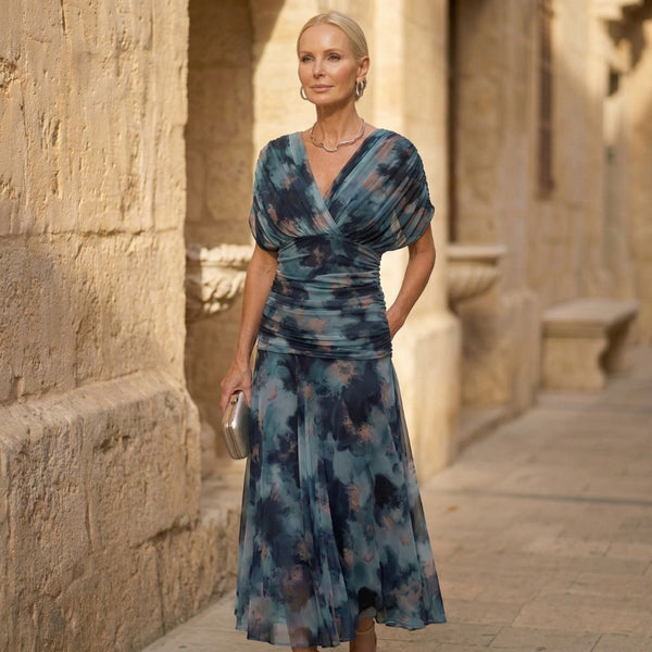 Luna | Elegantes Blaues Kleid in Blaues Aquarell von Hanna Hamburg