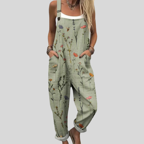Salbeigrüne Latzhose mit Blumenmix von Hanna Hamburg