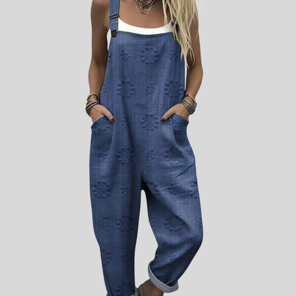 Latzhose Jeansblau mit Strukturtupfen von Hanna Hamburg