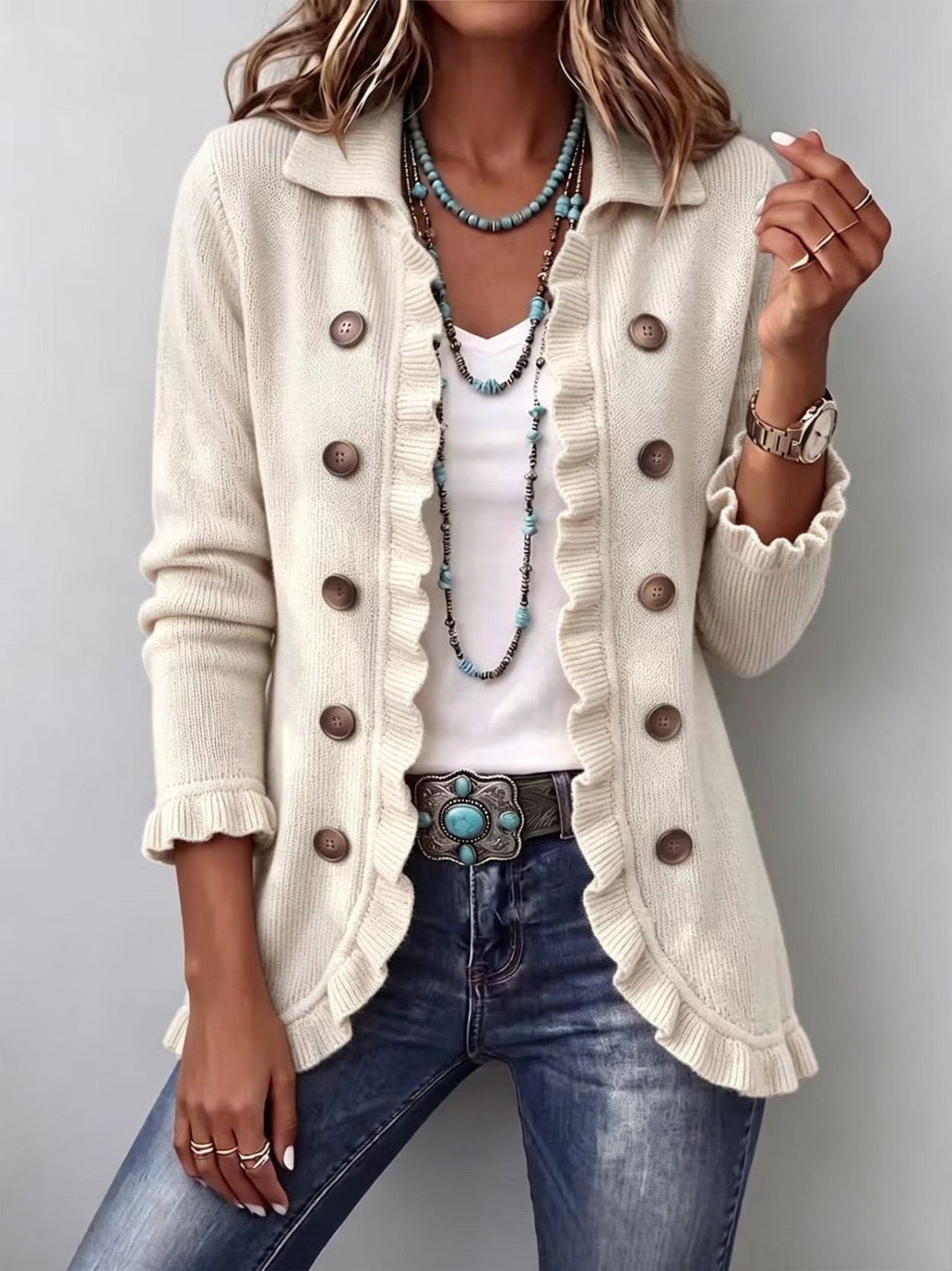 Rieke | Strickjacke in Elfenbein mit Volants