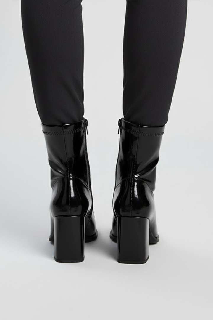 Helma | Lack-Stiefelette mit Blockabsatz