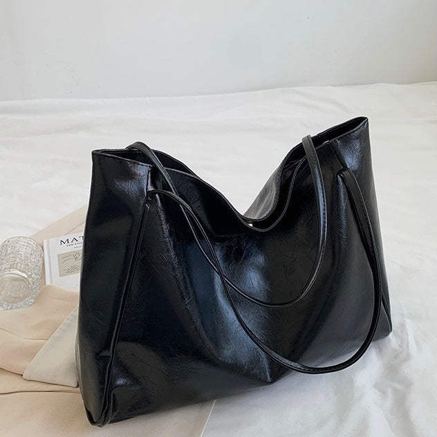 Patricia | Glänzende Lederhandtasche