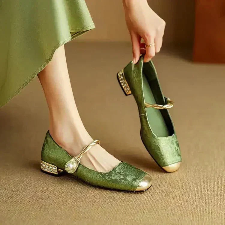Frieda | Klassische Riemchenschuhe mit elegantem Look