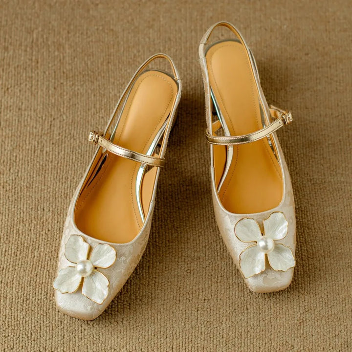 Mathilde | Elegante Damenschuhe mit floralem Detail