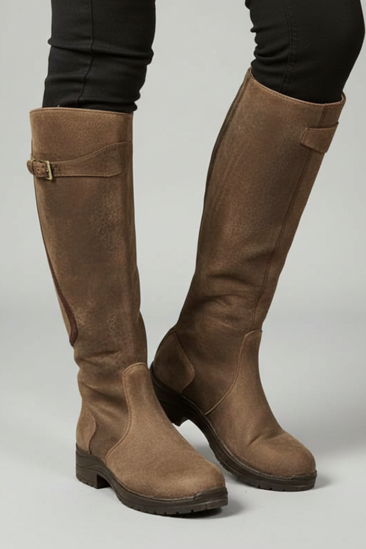 Imke | Kniehoher Stiefel mit Riemen am Schaft