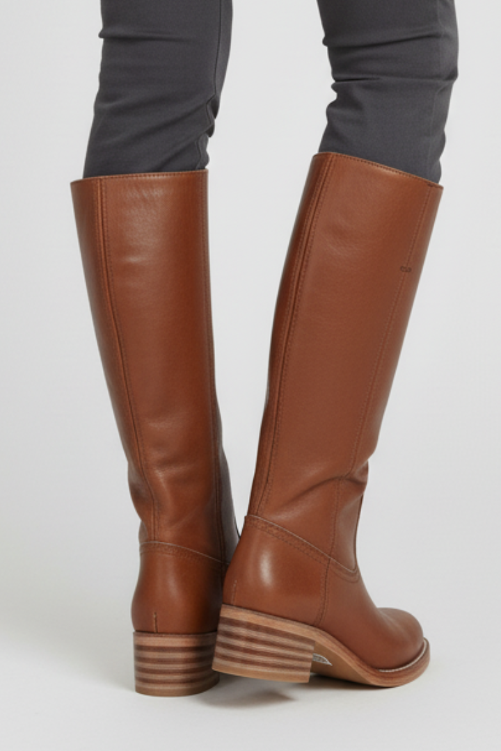 Friederike | Kniehoher Stiefel in Cognac