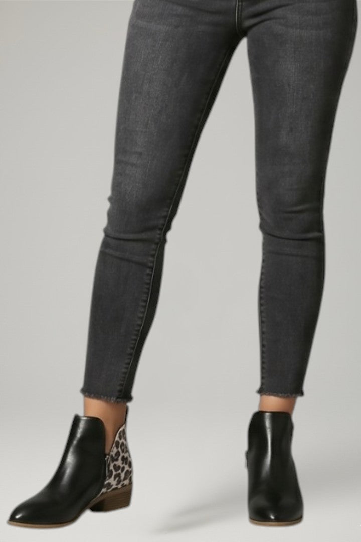 Gisa | Stiefelette mit Blockabsatz und Zuglasche
