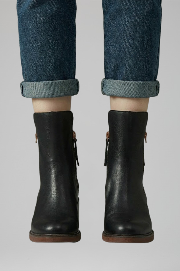 Judith | Stiefelette mit Zuglasche hinten