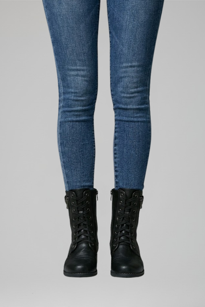 Brunhilde | Schnürstiefelette im Worker-Stil