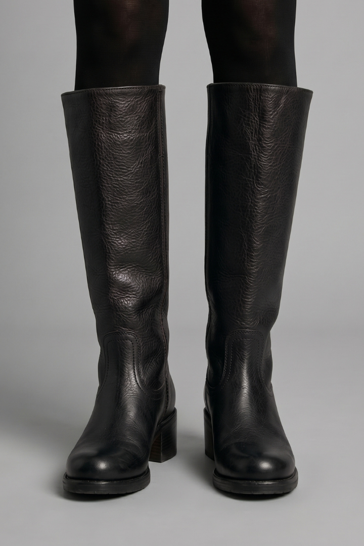 Isolde | Wadenhoher Stiefel mit glattem Schaft
