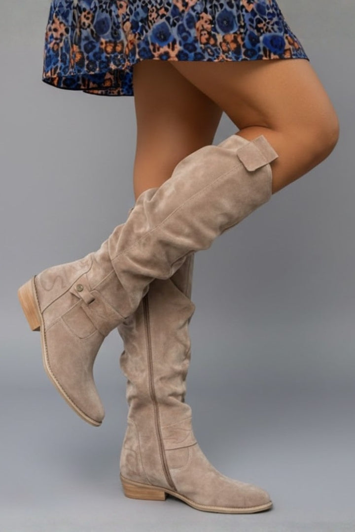 Erna | Overknee-Stiefel in Veloursoptik