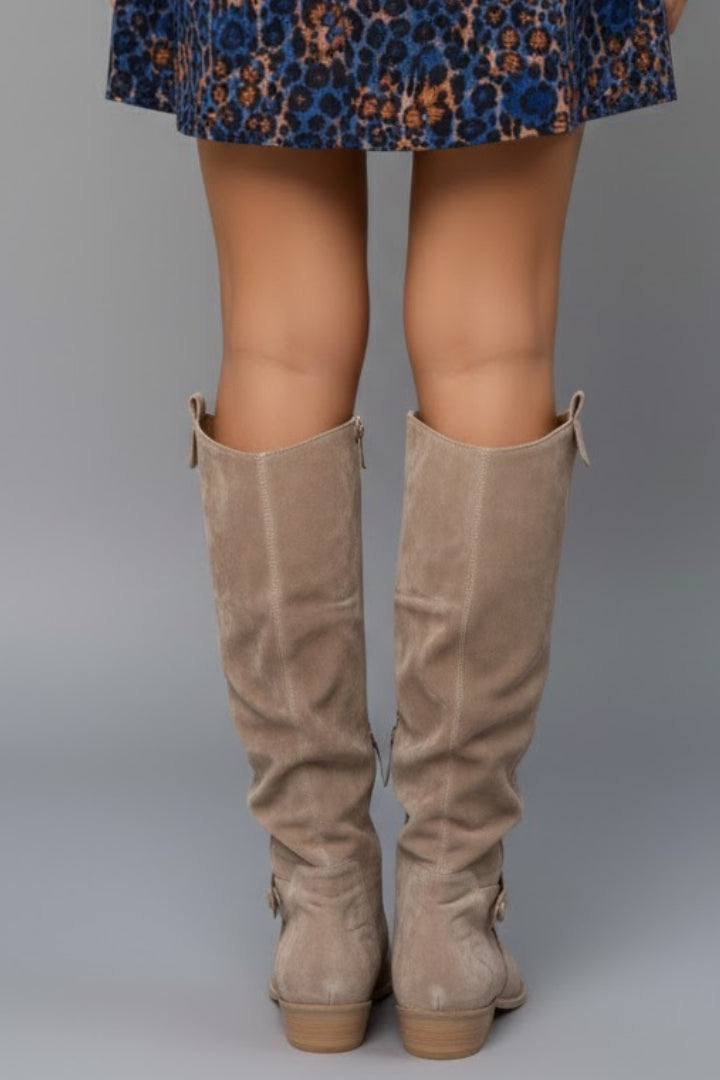 Erna | Overknee-Stiefel in Veloursoptik