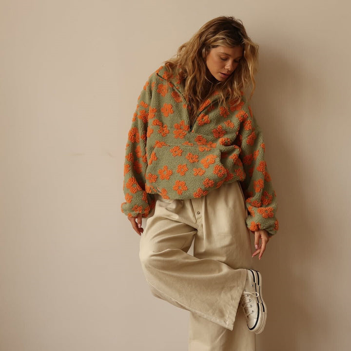 Valerie | Teddyfleece-Pullover mit Blumenmuster von Hanna Hamburg, Pullover für Damen