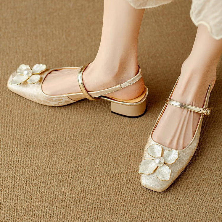 Mathilde | Elegante Damenschuhe mit floralem Detail