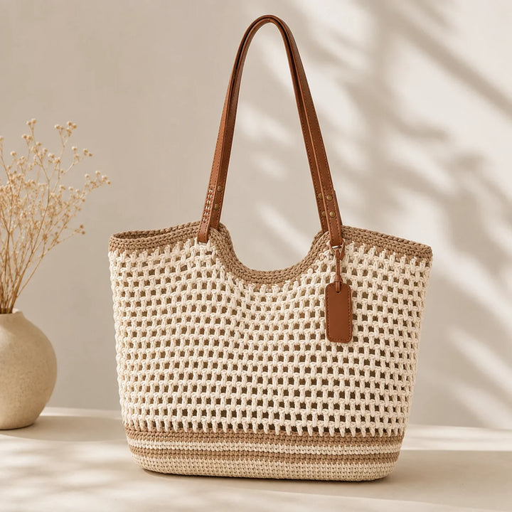 Irmtraud, zweifarbiger Flecht-Shopper in Naturweiß & Braun gestreift, von Hanna Hamburg