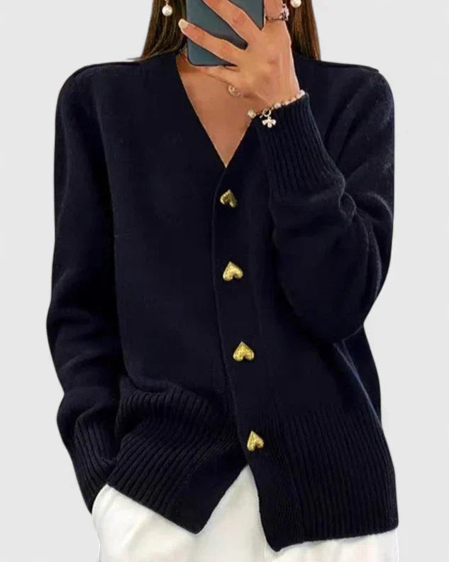 Eleonor | Strickjacke mit Herzknöpfen von Hanna Hamburg, Strickjacke für Damen