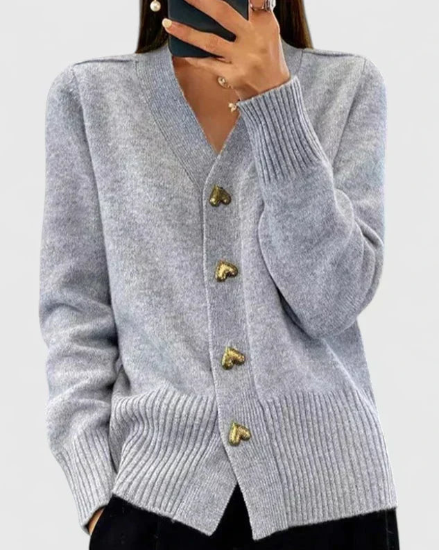 Eleonor | Strickjacke mit Herzknöpfen von Hanna Hamburg, Strickjacke für Damen