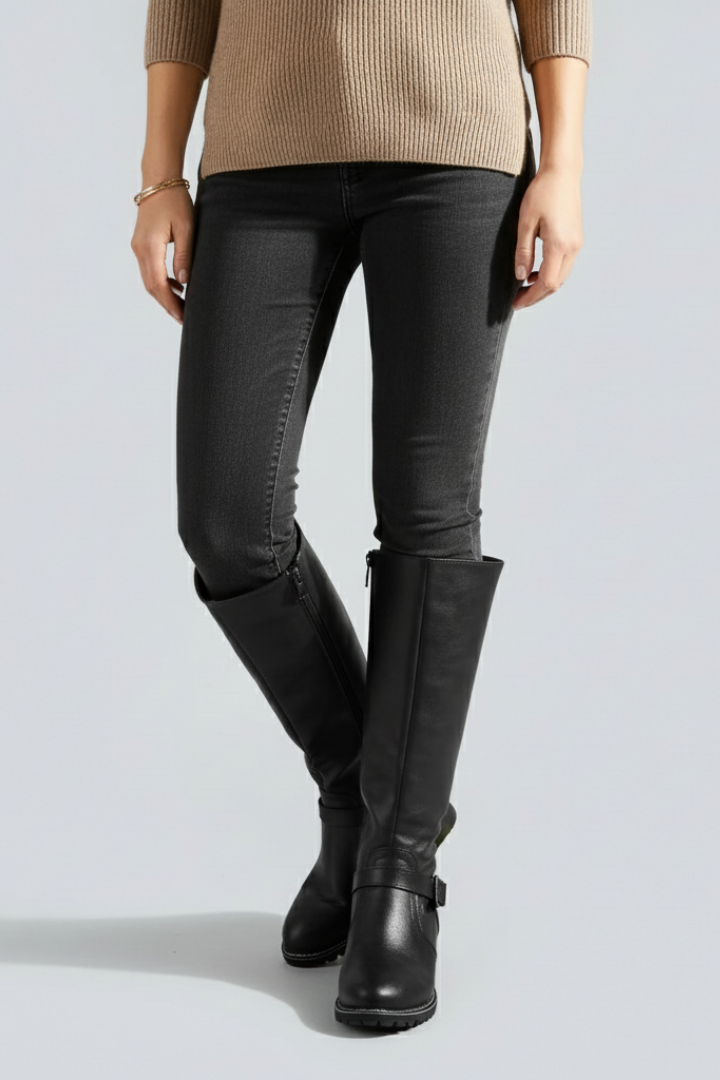 Helmine | Kniehoher Reitstiefel in Cognac