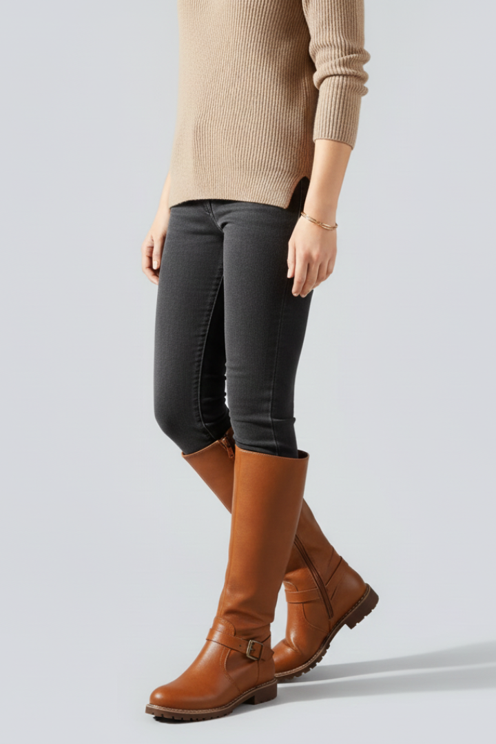 Helmine | Kniehoher Reitstiefel in Cognac